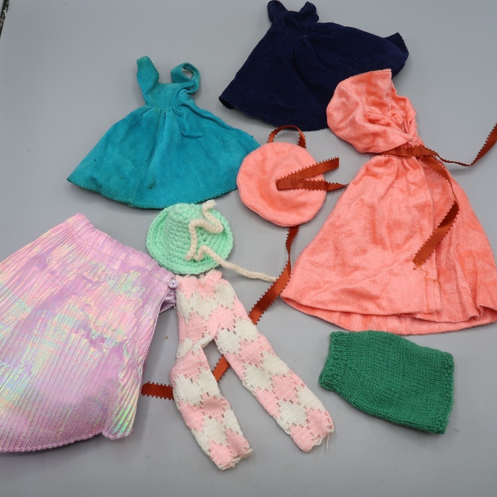 Vintage Barbie Fashion Doll Clothes Lot Handmade crochet Claim Carring case